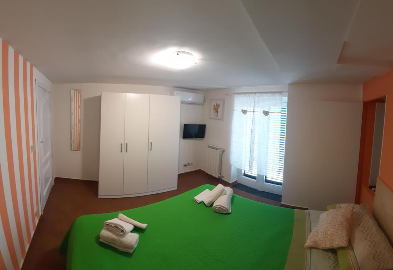 Ciuri Ciuri Lägenhet Acireale Exteriör bild
