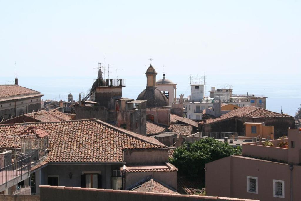 Ciuri Ciuri Lägenhet Acireale Exteriör bild