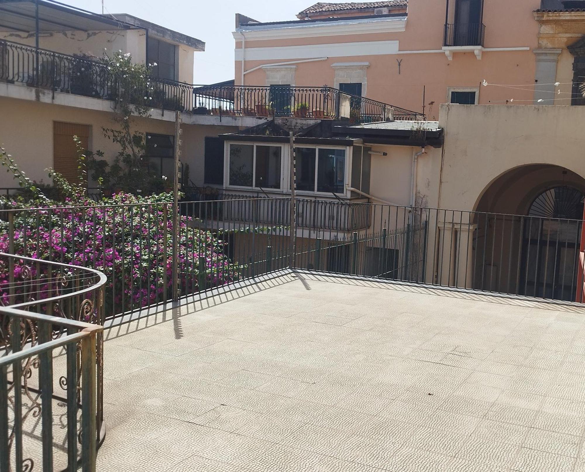 Ciuri Ciuri Lägenhet Acireale Exteriör bild